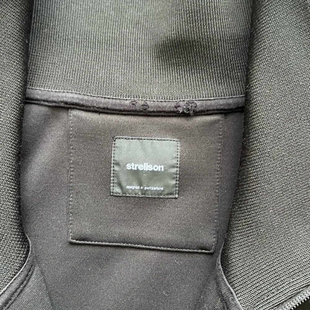 Men’s Strellson black with  blue full zip track performance jacket. Size XL - Picture 6 of 16